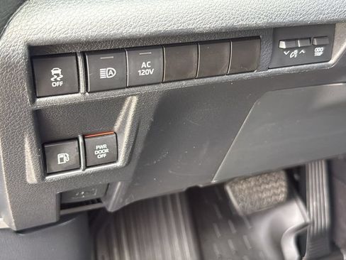 Used 2021 Toyota Sienna XSE w/ XSE Plus Package FWD image 43
