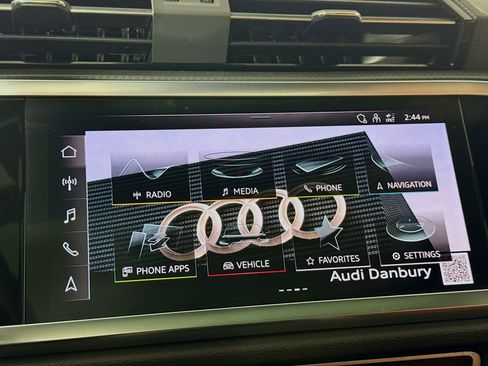 Certified 2025 Audi Q3 2.0T Premium Plus w/ Premium Plus Package image 17