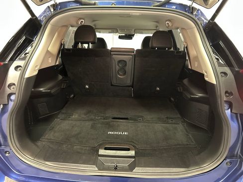 Used 2018 Nissan Rogue SL image 22