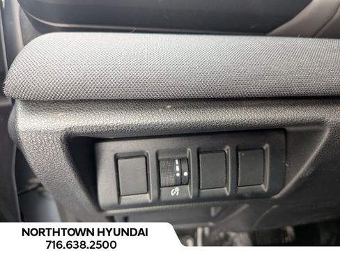 Used 2020 Subaru Outback Premium image 23