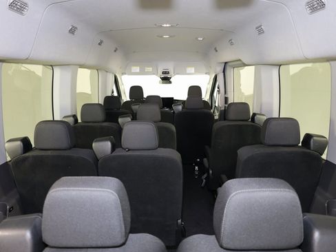 Used 2024 Ford Transit 350 XLT image 30