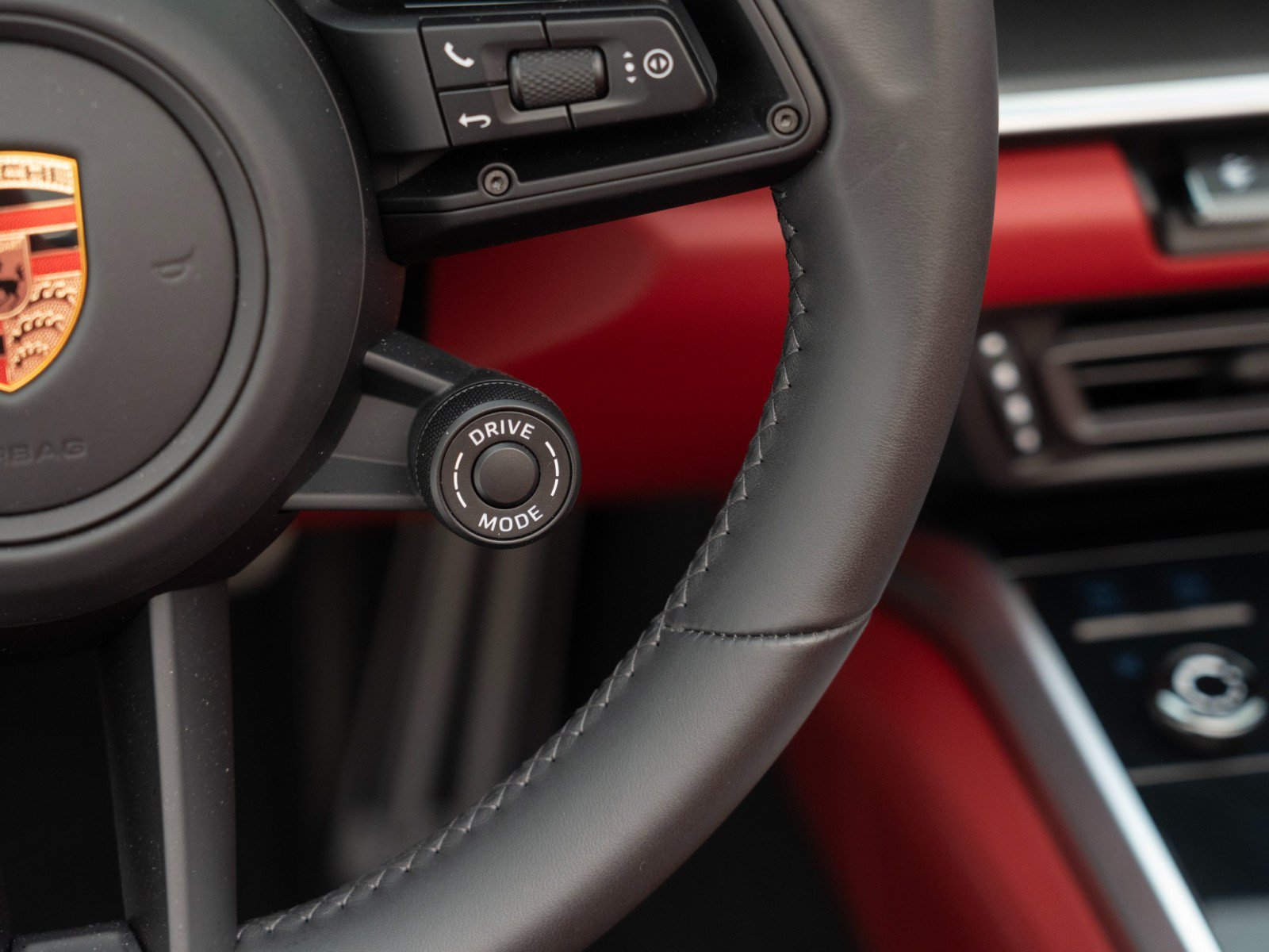 Certified 2025 Porsche 911 Turbo S AWD/4WD image 28
