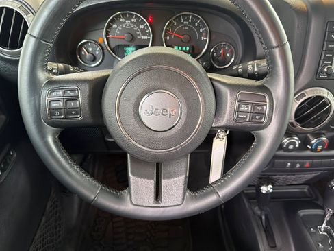 Used 2017 Jeep Wrangler Unlimited Sport AWD/4WD image 18