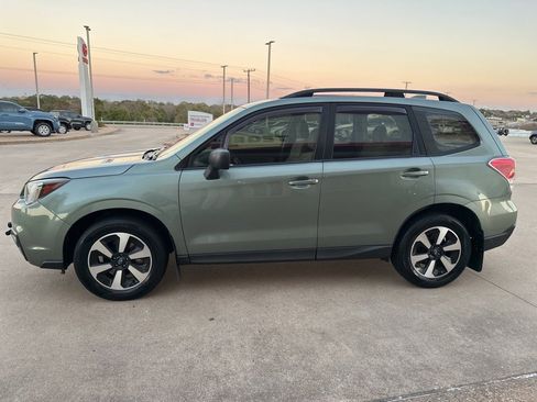 Used 2018 Subaru Forester 2.5i w/ Alloy Wheel Package image 4
