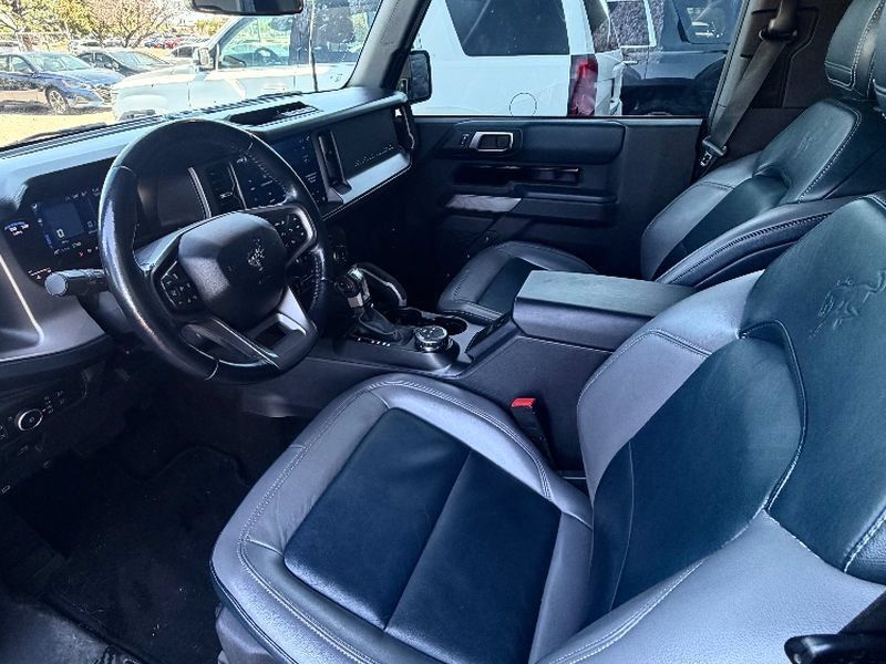 Used 2022 Ford Bronco Outer Banks AWD/4WD image 14