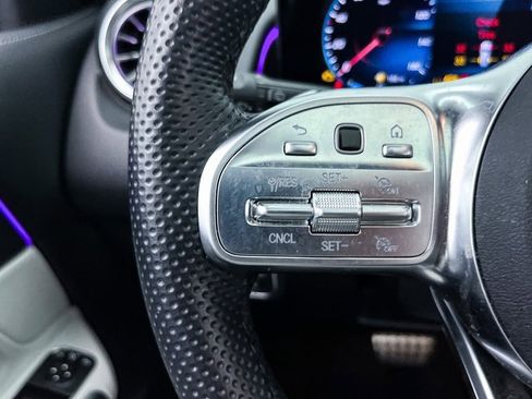 Used 2023 Mercedes-Benz GLB 250 4MATIC image 30