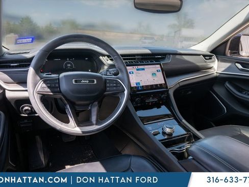 Used 2023 Jeep Grand Cherokee L Limited AWD/4WD image 23