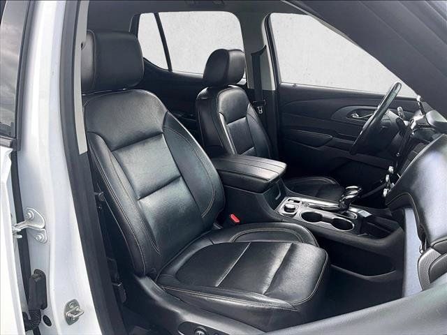 Used 2021 Chevrolet Traverse Premier w/ Redline Edition FWD image 9