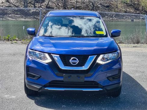 Used 2017 Nissan Rogue S AWD/4WD image 2