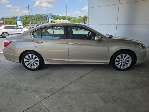 Used 2014 Honda Accord EX image 6