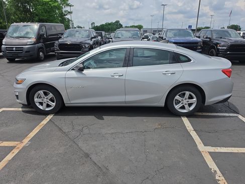 Used 2019 Chevrolet Malibu LS FWD image 6
