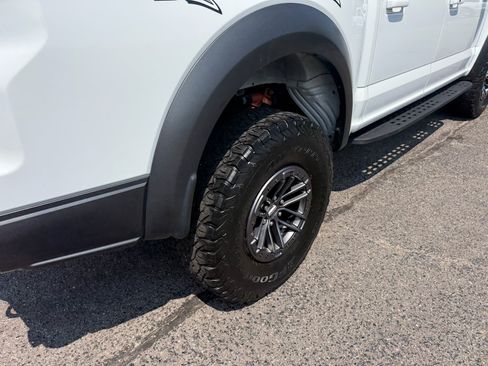 Used 2020 Ford F150 Raptor w/ Equipment Group 802A Luxury AWD/4WD image 16