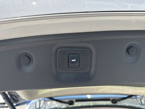 Used 2020 INFINITI QX60 Luxe w/ Essential Package AWD/4WD image 32