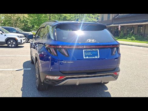 Certified 2022 Hyundai Tucson Limited w/ Cargo Package AWD/4WD image 6