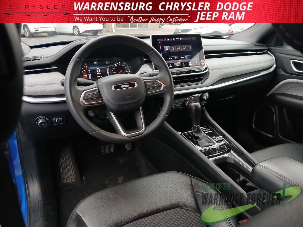 Used 2024 Jeep Compass Latitude AWD/4WD image 15