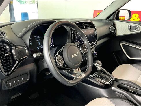 Used 2024 Kia Soul GT-Line image 15