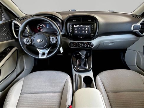 Used 2020 Kia Soul S FWD image 7