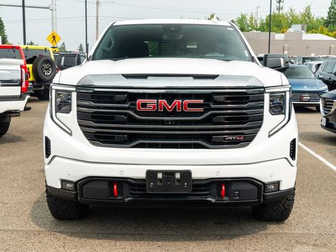 Used 2022 GMC Sierra 1500 AT4 w/ AT4 Premium Package AWD/4WD image 2