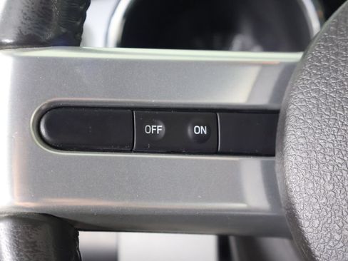 Used 2006 Ford Mustang GT Premium RWD image 30
