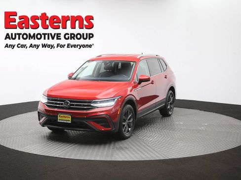 Used 2023 Volkswagen Tiguan SE AWD/4WD image 52