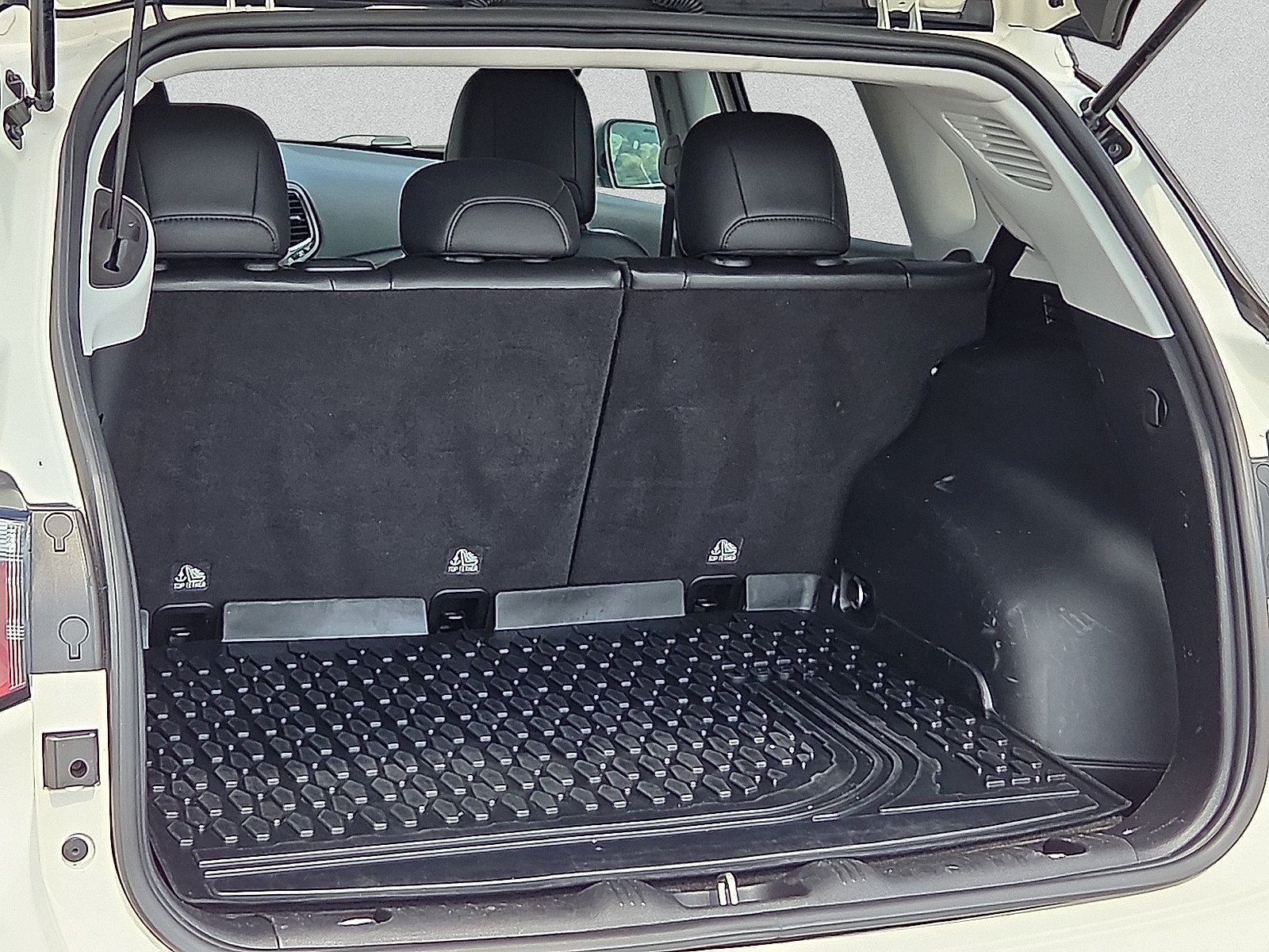Used 2019 Jeep Compass Trailhawk w/ Safety & Security Group AWD/4WD image 8