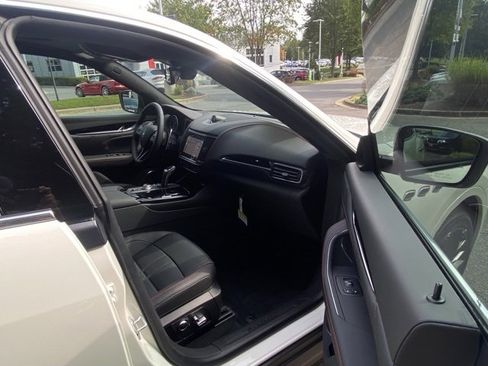 New 2024 Maserati Levante GT Ultima image 36