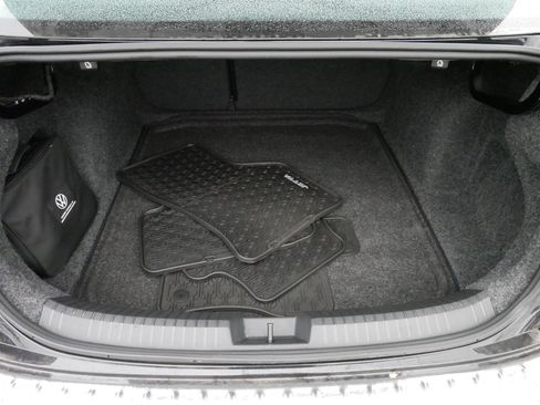 Certified 2024 Volkswagen Jetta SEL image 18