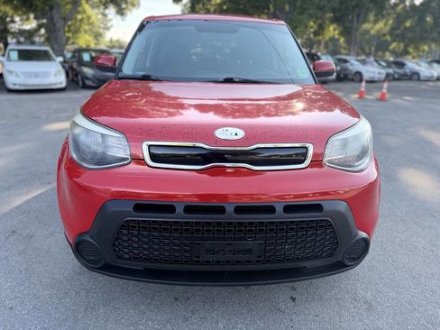 Used 2015 Kia Soul + FWD image 3