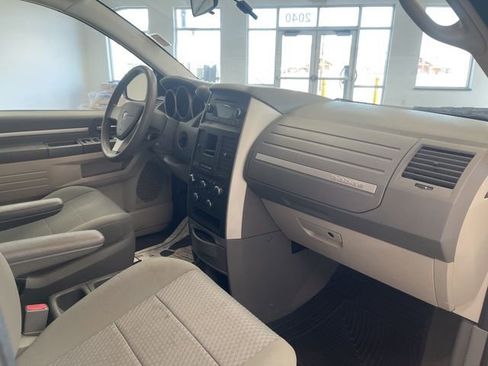 Used 2010 Dodge Grand Caravan SE w/ Climate Group image 41