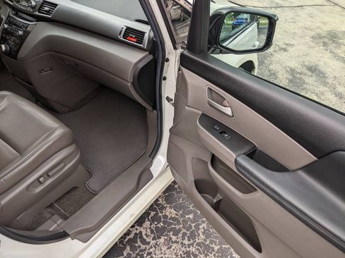 Used 2013 Honda Odyssey Touring image 12