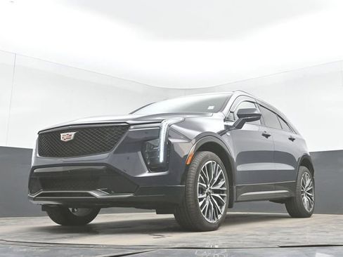 Used 2024 Cadillac XT4 Sport AWD/4WD image 29