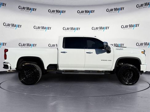 Used 2023 Chevrolet Silverado 2500 High Country image 6