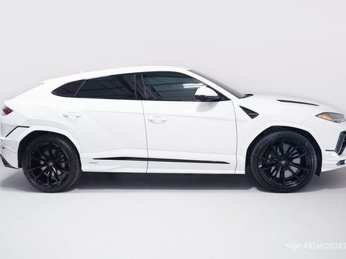 Used 2023 Lamborghini Urus S AWD/4WD image 3