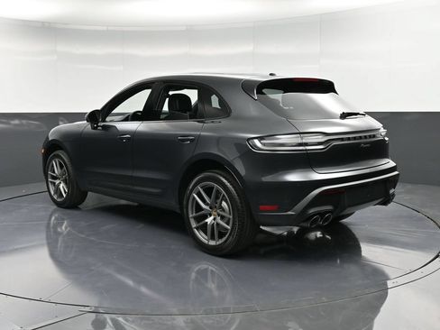 Certified 2026 Porsche Macan AWD/4WD image 3
