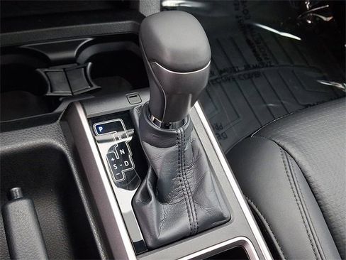 Used 2023 Toyota Tacoma Limited image 15