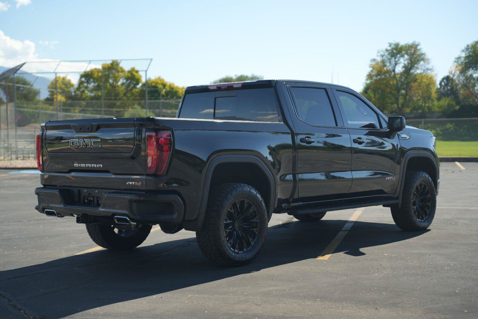 Used 2026 GMC Sierra 1500 AT4 w/ AT4 Premium Package AWD/4WD image 5