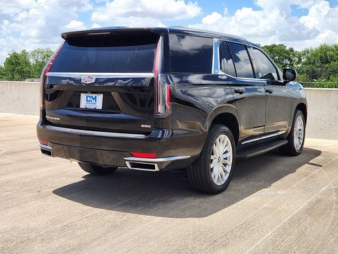 Used 2021 Cadillac Escalade Luxury AWD/4WD image 6
