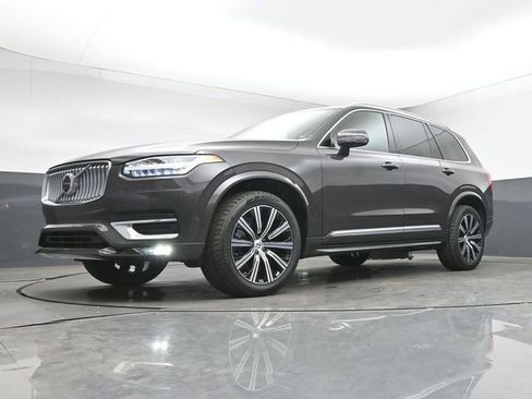 Used 2023 Volvo XC90 B6 Plus w/ Protection Package Premier AWD/4WD image 40