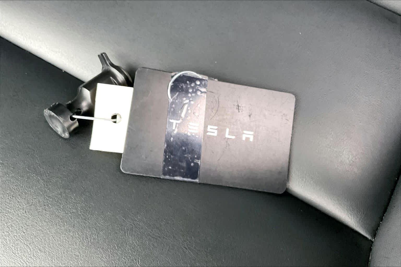 Used 2023 Tesla Model Y Long Range AWD/4WD image 14