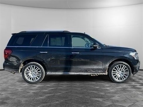 Used 2022 Ford Expedition Limited image 6