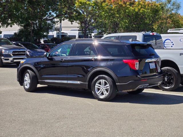 Certified 2023 Ford Explorer XLT w/ Equipment Group 202A AWD/4WD image 4