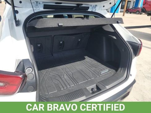 Certified 2025 Chevrolet Trax ACTIV w/ Driver Confidence Package FWD image 22