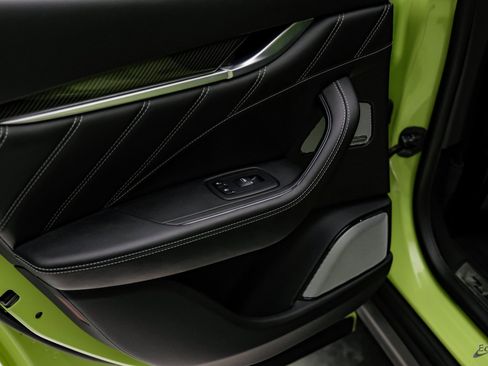 Used 2021 Maserati Levante S GranSport image 90