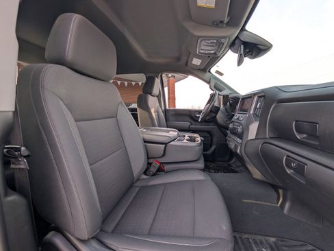 Used 2024 Chevrolet Silverado 2500 Custom w/ Custom Value Package image 40