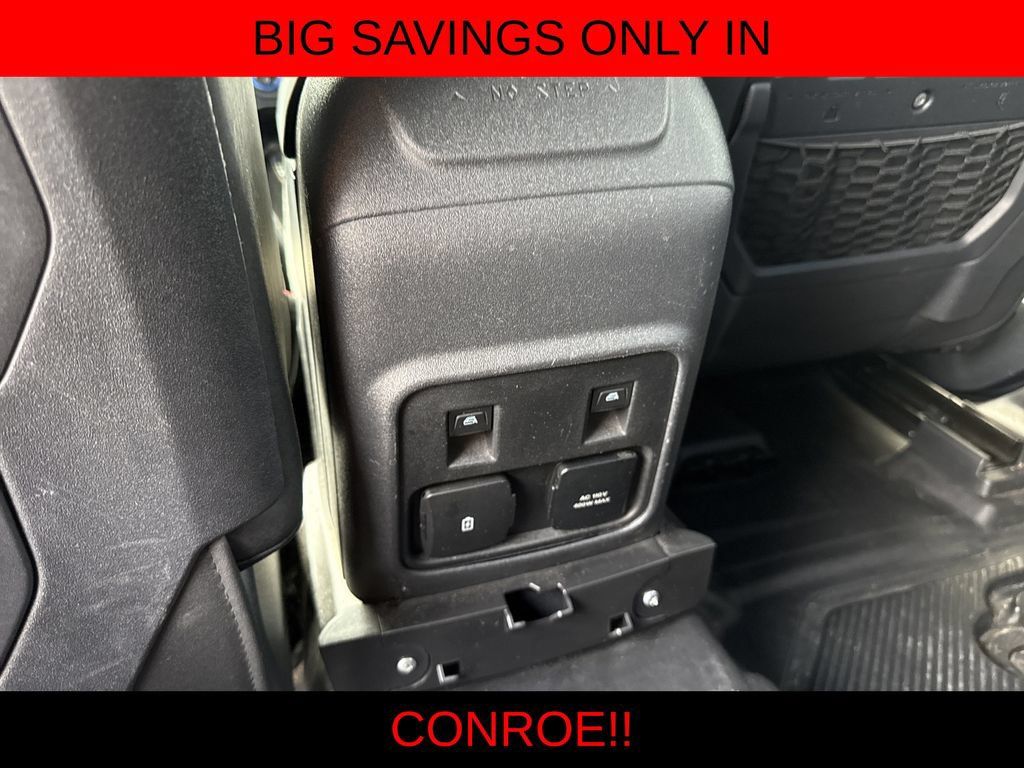 Used 2023 Ford Bronco Black Diamond AWD/4WD image 25
