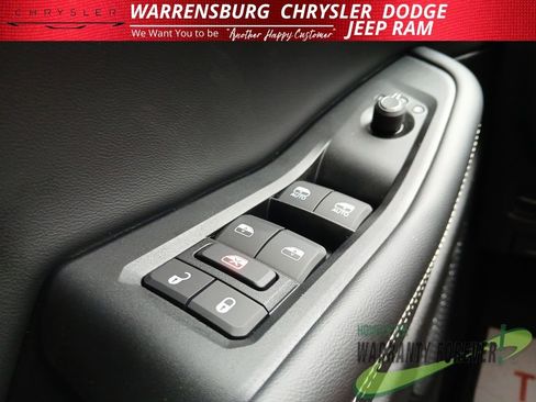 New 2025 Jeep Grand Cherokee L Limited w/ Luxury Tech Group II image 34