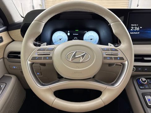 Used 2023 Hyundai Palisade Limited image 15