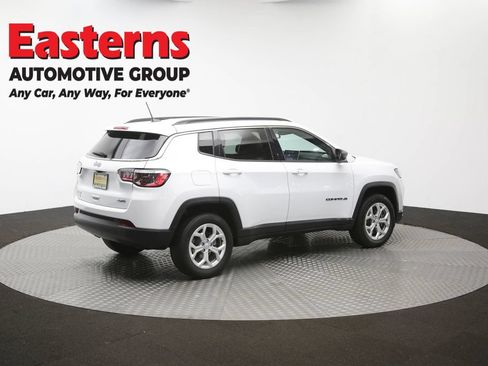 Used 2024 Jeep Compass Latitude AWD/4WD image 40