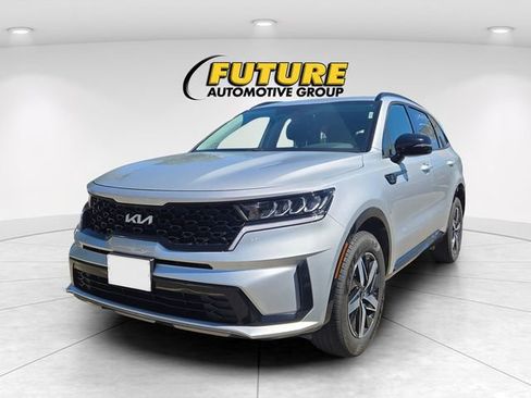 Used 2022 Kia Sorento S FWD image 3