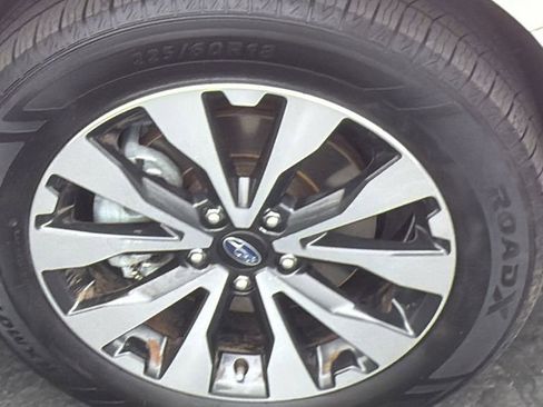 Used 2017 Subaru Outback 2.5i Limited AWD/4WD image 10